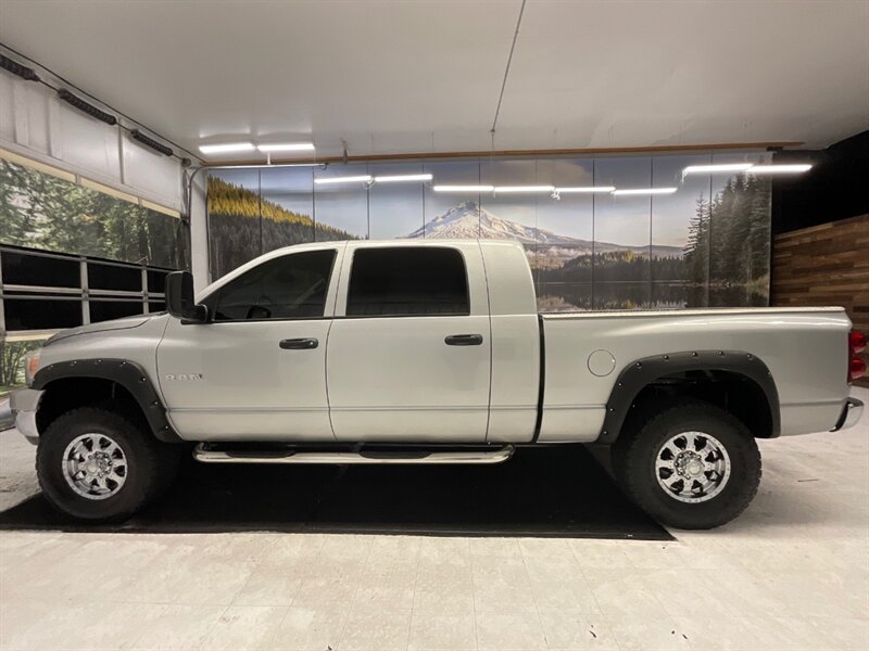 2008 Dodge Ram 1500 SLT MEGACAB 4X4 / 5.7L V8 HEMI / LOCAL TRUCK  / Power Sliding rear window / Rust Free / Excel Cond - Photo 3 - Gladstone, OR 97027