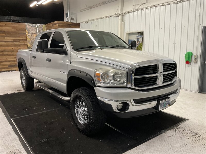 2008 Dodge Ram 1500 SLT MEGACAB 4X4 / 5.7L V8 HEMI / LOCAL TRUCK  / Power Sliding rear window / Rust Free / Excel Cond - Photo 2 - Gladstone, OR 97027