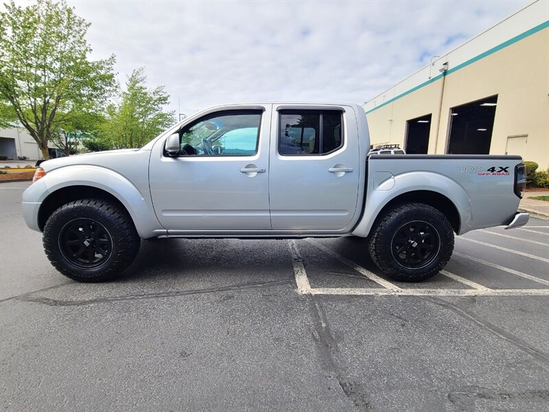2011 Nissan Frontier PRO-4X / 4X4 / CREW CAB / V6 4.0 L / REAR DIFF LOCK / OFF ROAD PACKAGE / BRAND NEW TIRES / XD WHEELS / SERVICE RECORDS / LOW MILES!!! - Photo 3 - Portland, OR 97217