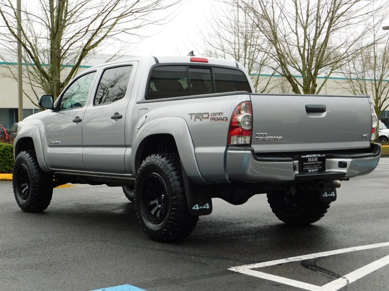 2014 Toyota Tacoma V6 SR5 Double Cab 4X4 / 6-SPD / 1-OWNER / LIFTED