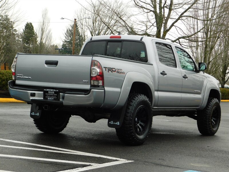 2014 Toyota Tacoma V6 SR5 Double Cab 4X4 / 6-SPD / 1-OWNER / LIFTED