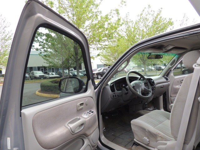 2001 Toyota Tundra SR5 / 4X4 / Xtra Cab / V8 / TRD OFF-ROAD PKG   - Photo 25 - Portland, OR 97217