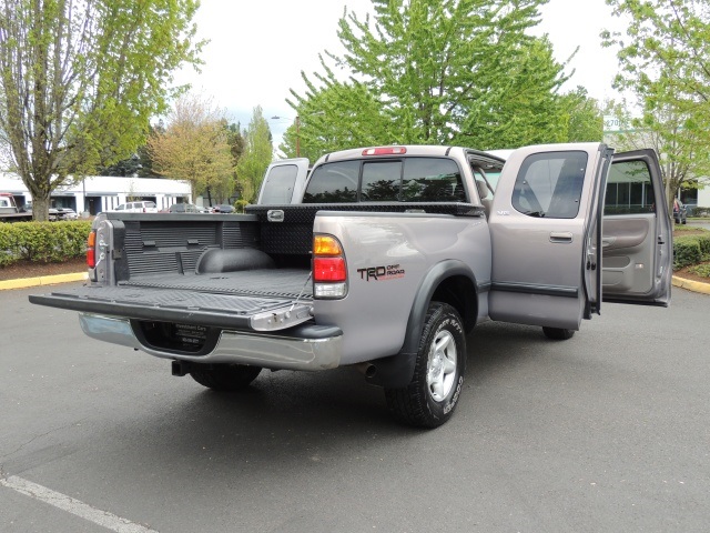 2001 Toyota Tundra SR5 / 4X4 / Xtra Cab / V8 / TRD OFF-ROAD PKG   - Photo 17 - Portland, OR 97217