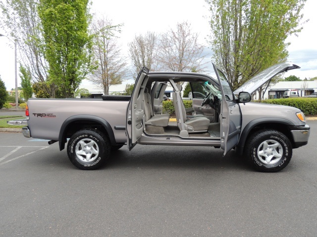 2001 Toyota Tundra SR5 / 4X4 / Xtra Cab / V8 / TRD OFF-ROAD PKG   - Photo 18 - Portland, OR 97217