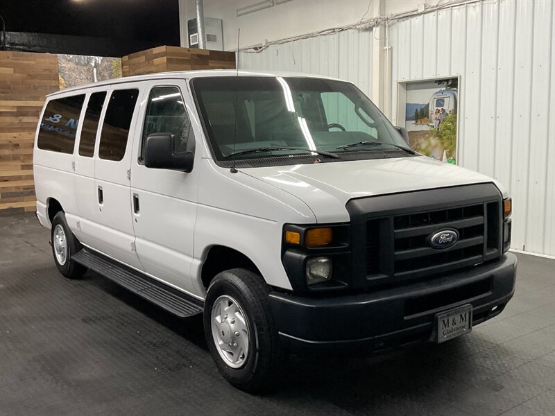 2014 Ford E-Series Van E-150 XLT Passenger Van / 1-OWNER / NEW TIRES  8-Passenger Van / Towing package / NEW TIRES / CLEAN - Photo 2 - Gladstone, OR 97027