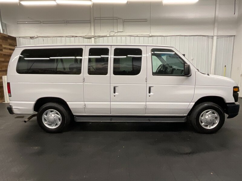 2014 Ford E-Series Van E-150 XLT Passenger Van / 1-OWNER / NEW TIRES  8-Passenger Van / Towing package / NEW TIRES / CLEAN - Photo 4 - Gladstone, OR 97027