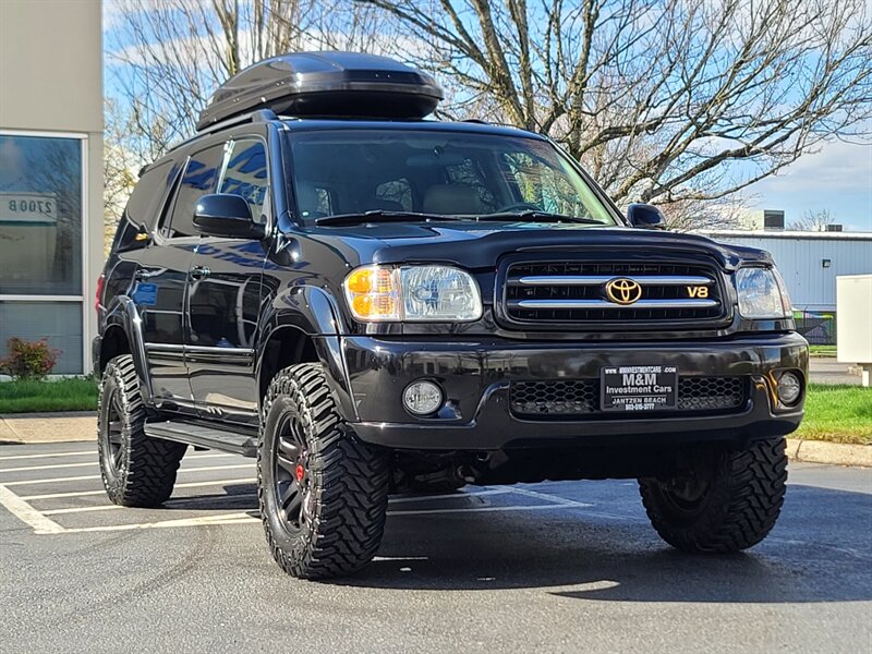 2001 Toyota Sequoia Limited  / V8 4.7L / LEATHER / THULE Box / Sun Roof / NEW TIRES / NO RUST - Photo 2 - Portland, OR 97217