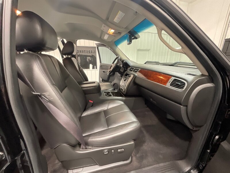 2011 GMC Sierra 2500HD SLT 4X4 6.6L DURAMAX DIESEL/NEW TIRES/Z-71 OFF RD / Leather Heated seats / Backup Camera - Photo 15 - Gladstone, OR 97027