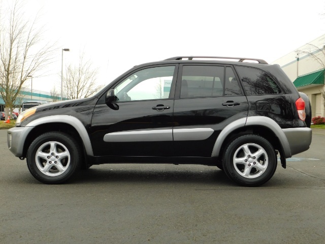 2001 Toyota RAV4 4WD / LEATHER / MOON ROOF / 5-SPEED MANUAL   - Photo 3 - Portland, OR 97217