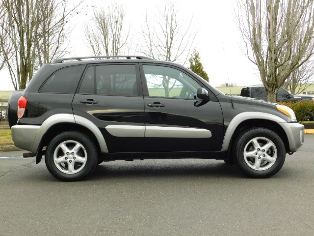 2001 Toyota RAV4 4WD / LEATHER / MOON ROOF / 5-SPEED MANUAL   - Photo 4 - Portland, OR 97217