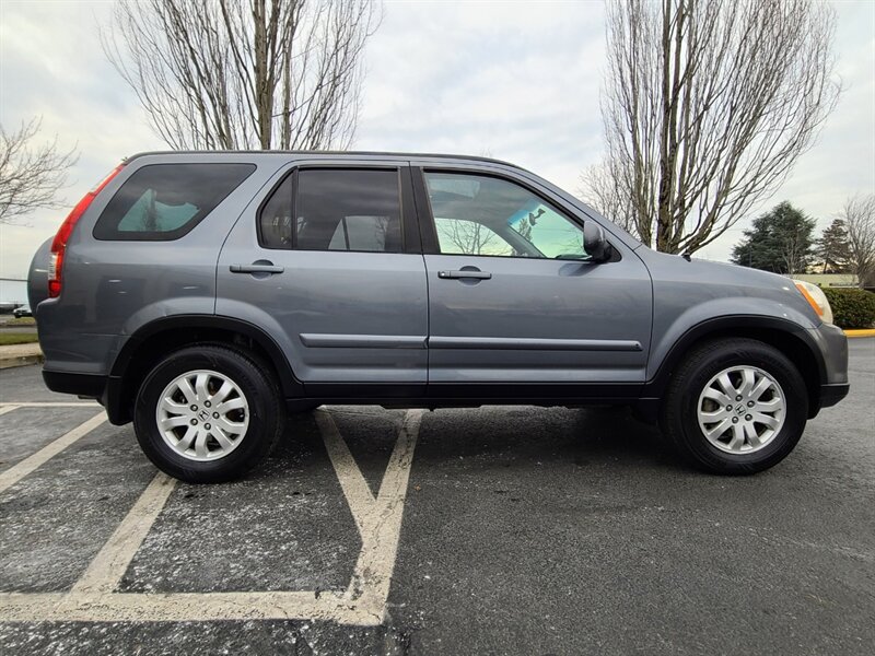 2006 Honda CR-V SE 4X4 / LEATHER / SUN ROOF / RECORDS / NEW TIRES  / 4-Cyl 2.4 Lites / LOCAL CAR / NO RUST / CLEAN / SPECIAL EDITION - Photo 4 - Portland, OR 97217