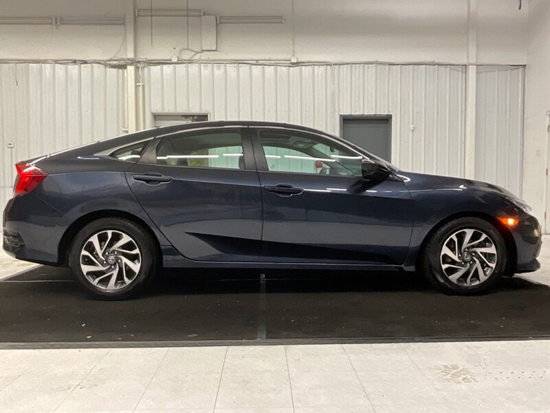 2017 Honda Civic EX  Sedan 4Dr / 2.0L 4Cyl / Sunroof / 45,000 MILES  / LOCAL CAR / Backup Camera - Photo 4 - Gladstone, OR 97027