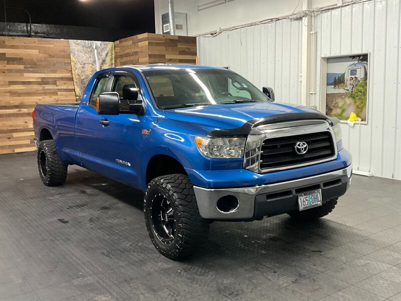 2007 Toyota Tundra SR5 4X4 / 5.7L V8 / LONG BED / LIFTED / LOCAL LIFTED