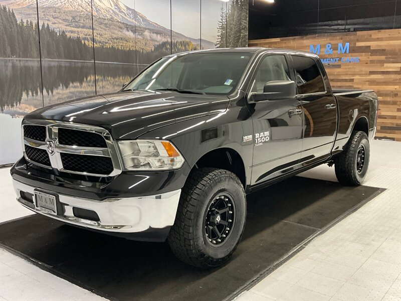 2019 RAM 1500 SLT Crew Cab 4X4 / 5.7L V8 HEMI / LIFTED  / LIFTED w. 35 " TIRES & 17 " XD WHEELS / Backup Camera / 49,000 MILES - Photo 1 - Gladstone, OR 97027