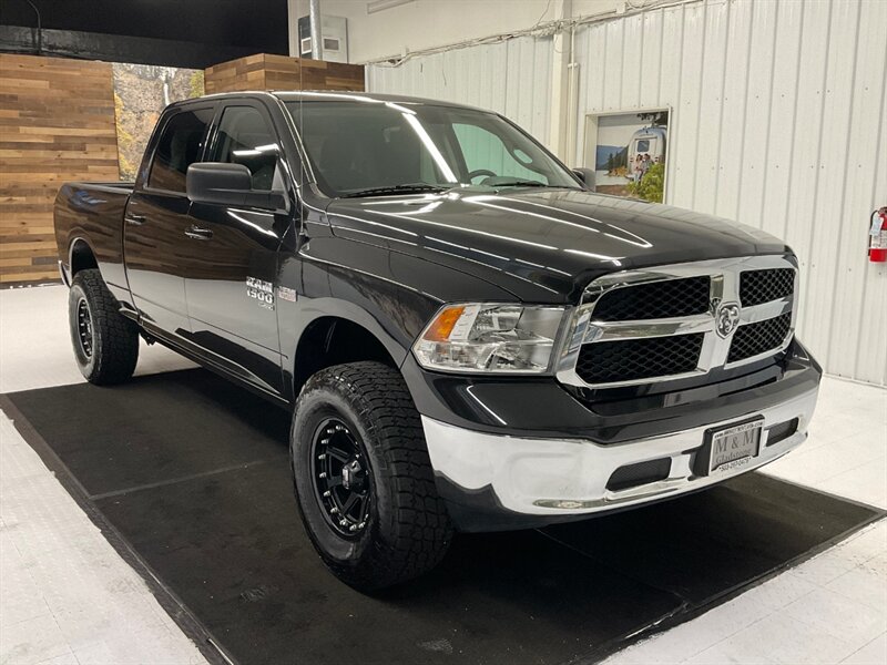 2019 RAM 1500 SLT Crew Cab 4X4 / 5.7L V8 HEMI / LIFTED  / LIFTED w. 35 " TIRES & 17 " XD WHEELS / Backup Camera / 49,000 MILES - Photo 2 - Gladstone, OR 97027