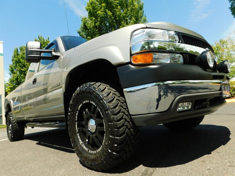 2001 Chevrolet Silverado 2500 LS 4dr 4X4 / 8.1L 8Cyl / ALLISON TRANN/ LONG BED   - Photo 10 - Portland, OR 97217