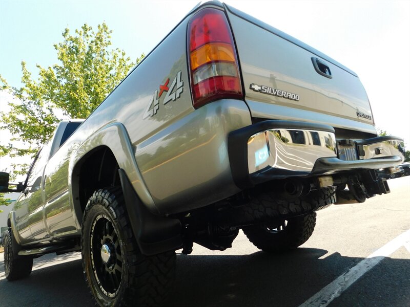 2001 Chevrolet Silverado 2500 LS 4dr 4X4 / 8.1L 8Cyl / ALLISON TRANN/ LONG BED   - Photo 11 - Portland, OR 97217