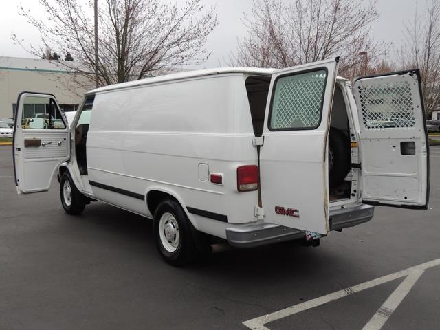 1993 GMC Vandura G25 / 2500 Cargo Van   - Photo 26 - Portland, OR 97217