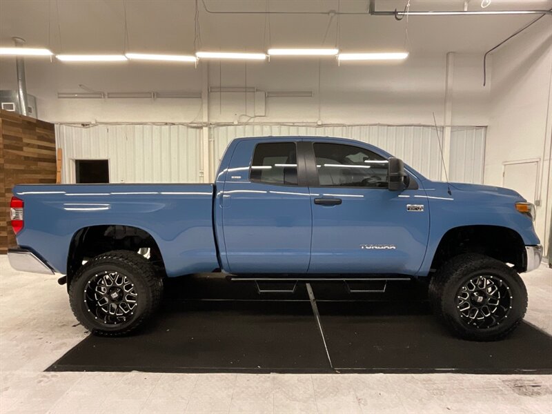 2019 Toyota Tundra SR5 4X4 / 5.7L V8 / 6-INC LIFT KIT / 77K MILES  / LIFTED w. 35 " A/T TIRES& 20 " XD WHEELS / RUST FREE TRUCK - Photo 4 - Gladstone, OR 97027