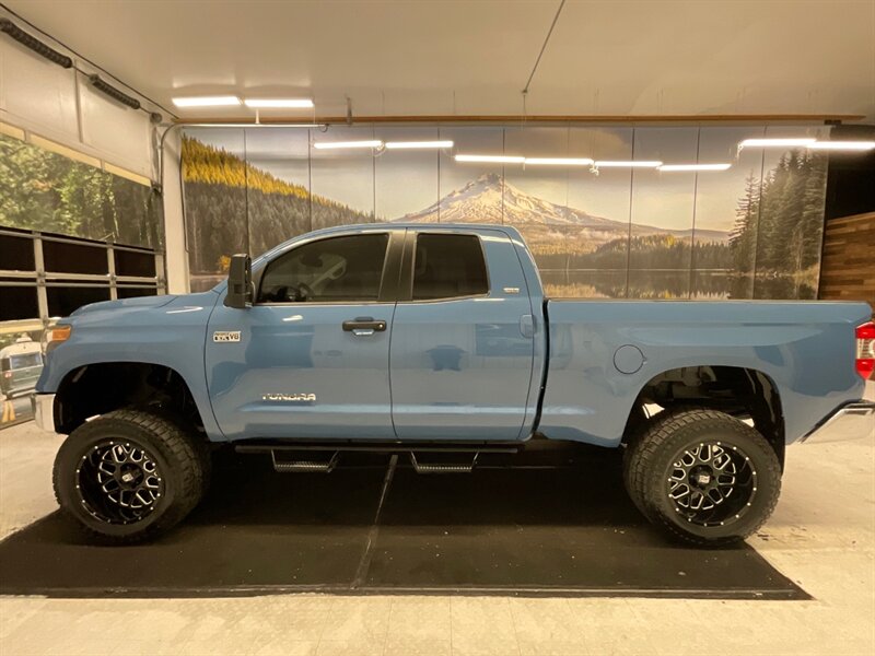 2019 Toyota Tundra SR5 4X4 / 5.7L V8 / 6-INC LIFT KIT / 77K MILES  / LIFTED w. 35 " A/T TIRES& 20 " XD WHEELS / RUST FREE TRUCK - Photo 3 - Gladstone, OR 97027