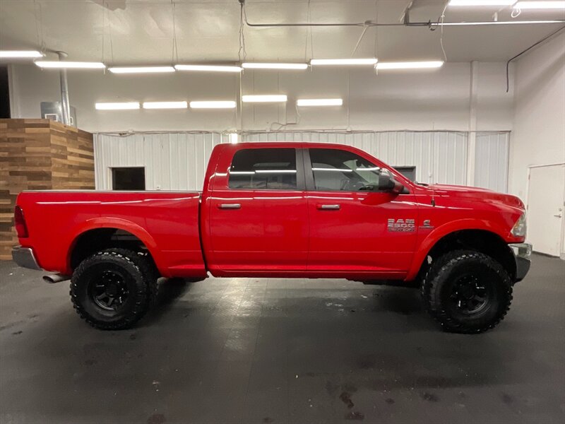 2014 RAM 2500 SLT Crew Cab 4X4 / 6.7L CUMMINS DIESEL / LIFTED  LOCAL OREGON TRUCK / RUST FREE / LIFTED w/ 35 " MUD TIRES & 17 " BLACK WHEELS / 62,000 MILES - Photo 4 - Gladstone, OR 97027