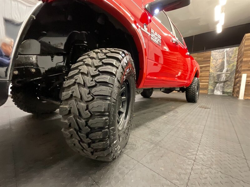 2014 RAM 2500 SLT Crew Cab 4X4 / 6.7L CUMMINS DIESEL / LIFTED  LOCAL OREGON TRUCK / RUST FREE / LIFTED w/ 35 " MUD TIRES & 17 " BLACK WHEELS / 62,000 MILES - Photo 24 - Gladstone, OR 97027