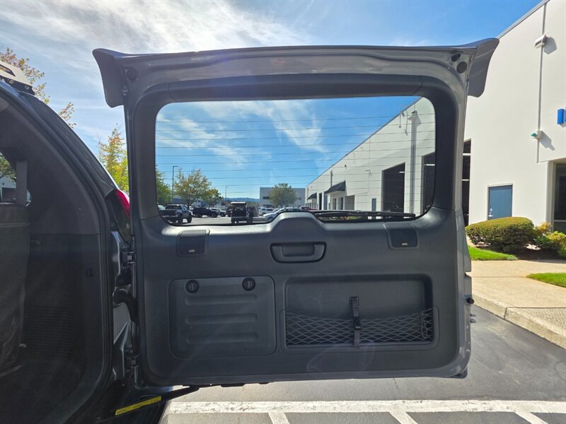 2004 Lexus GX 470 4X4 OVERLAND / DOBINSONS LIFT /NEW TIMING BELT / VICTORY 4X4 ROOF RACK / BUMPER WINCH / STEEL SKID PLATES / ROCK SLIDERS / HELO WHEELS / FULLY LOADED - Photo 56 - Portland, OR 97217