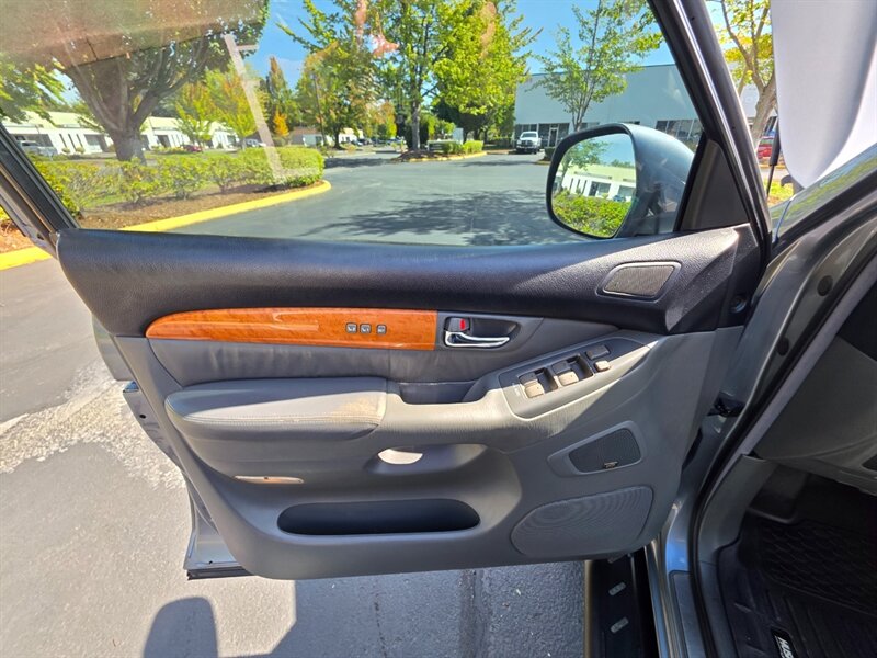 2004 Lexus GX 470 4X4 OVERLAND / DOBINSONS LIFT /NEW TIMING BELT / VICTORY 4X4 ROOF RACK / BUMPER WINCH / STEEL SKID PLATES / ROCK SLIDERS / HELO WHEELS / FULLY LOADED - Photo 51 - Portland, OR 97217