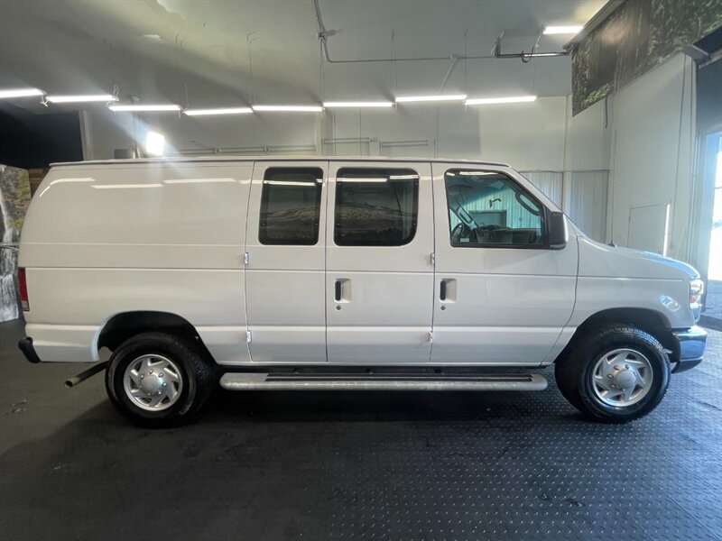 2014 Ford E-Series Van E-250 Cargo Van  / 4   - Photo 4 - Gladstone, OR 97027