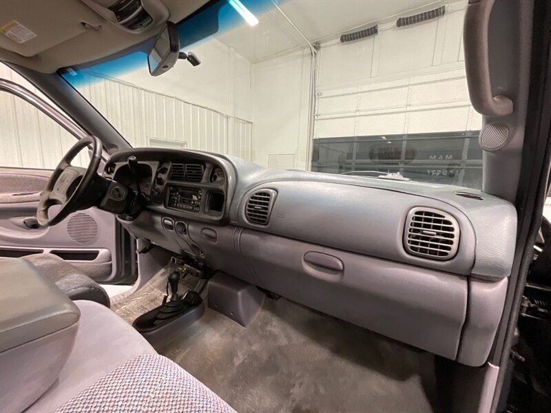 2002 Dodge Ram 2500 SLT Laramie Quad Cab 4X4 / 5.9L DIESEL / 1-OWNER / Long Bed / LOCAL OREGON TRUCK / ZERO RUST / NEW WHEELS & TIRES - Photo 20 - Gladstone, OR 97027