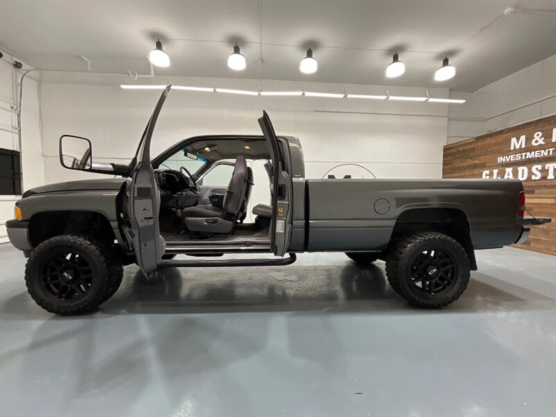 2002 Dodge Ram 2500 SLT Laramie Quad Cab 4X4 / 5.9L DIESEL / 1-OWNER / Long Bed / LOCAL OREGON TRUCK / ZERO RUST / NEW WHEELS & TIRES - Photo 11 - Gladstone, OR 97027