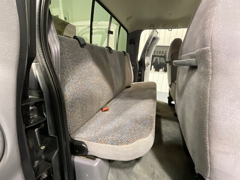 2002 Dodge Ram 2500 SLT Laramie Quad Cab 4X4 / 5.9L DIESEL / 1-OWNER / Long Bed / LOCAL OREGON TRUCK / ZERO RUST / NEW WHEELS & TIRES - Photo 14 - Gladstone, OR 97027