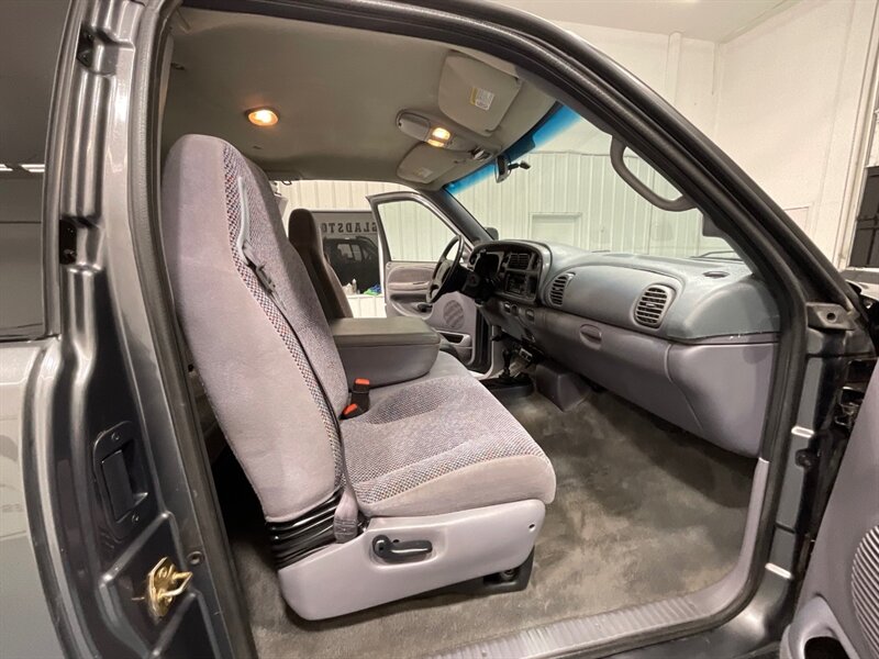 2002 Dodge Ram 2500 SLT Laramie Quad Cab 4X4 / 5.9L DIESEL / 1-OWNER / Long Bed / LOCAL OREGON TRUCK / ZERO RUST / NEW WHEELS & TIRES - Photo 15 - Gladstone, OR 97027