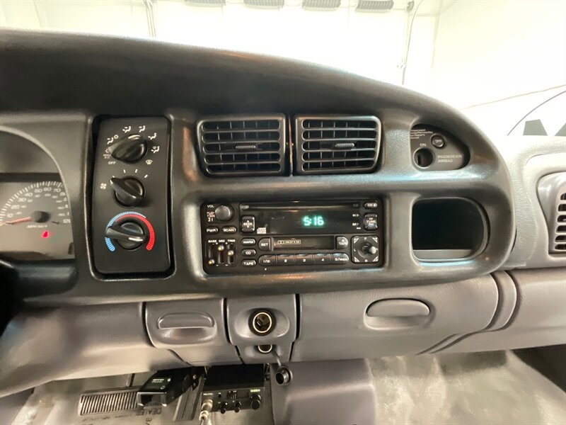 2002 Dodge Ram 2500 SLT Laramie Quad Cab 4X4 / 5.9L DIESEL / 1-OWNER / Long Bed / LOCAL OREGON TRUCK / ZERO RUST / NEW WHEELS & TIRES - Photo 17 - Gladstone, OR 97027
