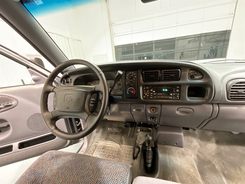 2002 Dodge Ram 2500 SLT Laramie Quad Cab 4X4 / 5.9L DIESEL / 1-OWNER / Long Bed / LOCAL OREGON TRUCK / ZERO RUST / NEW WHEELS & TIRES - Photo 16 - Gladstone, OR 97027