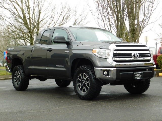 2016 Toyota Tundra DOUBLE CAB V8 5.7 L / TRD 4X4 OFF ROAD / LIFTED