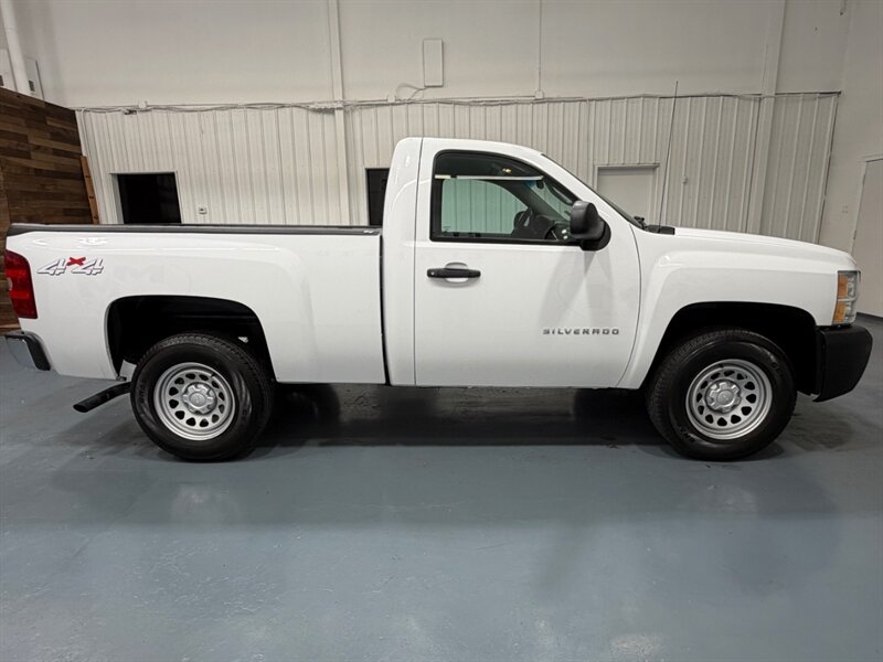 2012 Chevrolet Silverado 1500 Regular Cab 4X4 / 4.8L V8 / 1-OWNER / SHORT BED   - Photo 4 - Gladstone, OR 97027