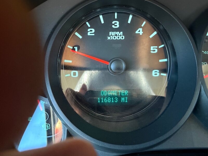 2012 Chevrolet Silverado 1500 Regular Cab 4X4 / 4.8L V8 / 1-OWNER / SHORT BED   - Photo 50 - Gladstone, OR 97027