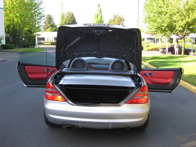 2000 Mercedes-Benz SLK230/4Cyl SuperCharged / HardTop Convertible   - Photo 12 - Portland, OR 97217