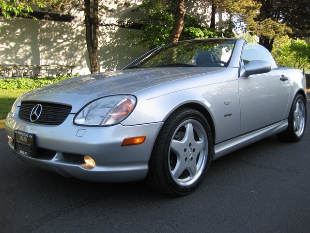 2000 Mercedes-Benz SLK230/4Cyl SuperCharged / HardTop Convertible   - Photo 38 - Portland, OR 97217