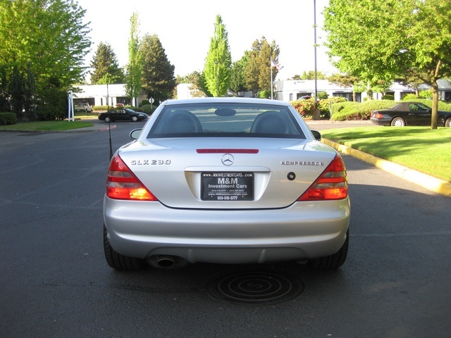 2000 Mercedes-Benz SLK230/4Cyl SuperCharged / HardTop Convertible   - Photo 4 - Portland, OR 97217