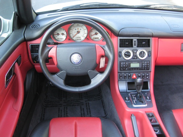 2000 Mercedes-Benz SLK230/4Cyl SuperCharged / HardTop Convertible   - Photo 24 - Portland, OR 97217