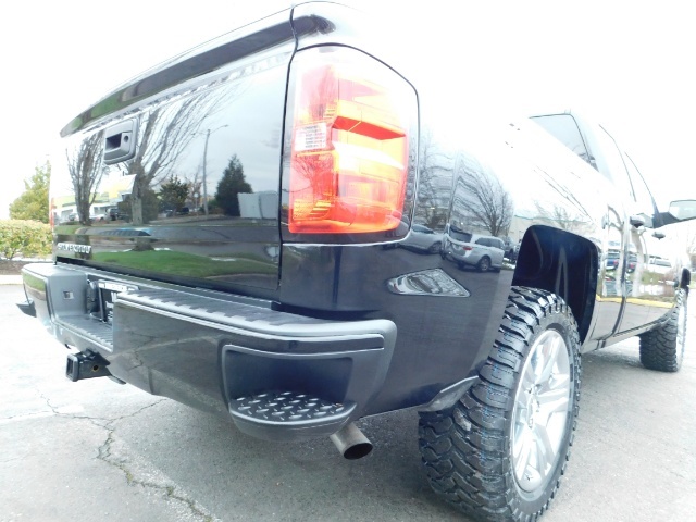 2016 Chevrolet Silverado 1500 Double Cab 4-Door / 4X4 / 8Cyl 5.3L / ONLY 16K MI   - Photo 11 - Portland, OR 97217