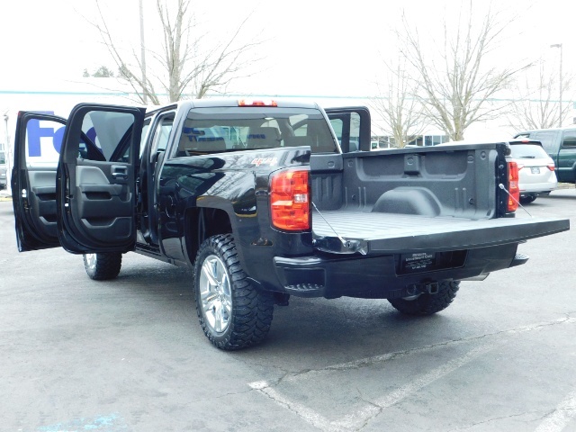 2016 Chevrolet Silverado 1500 Double Cab 4-Door / 4X4 / 8Cyl 5.3L / ONLY 16K MI   - Photo 32 - Portland, OR 97217