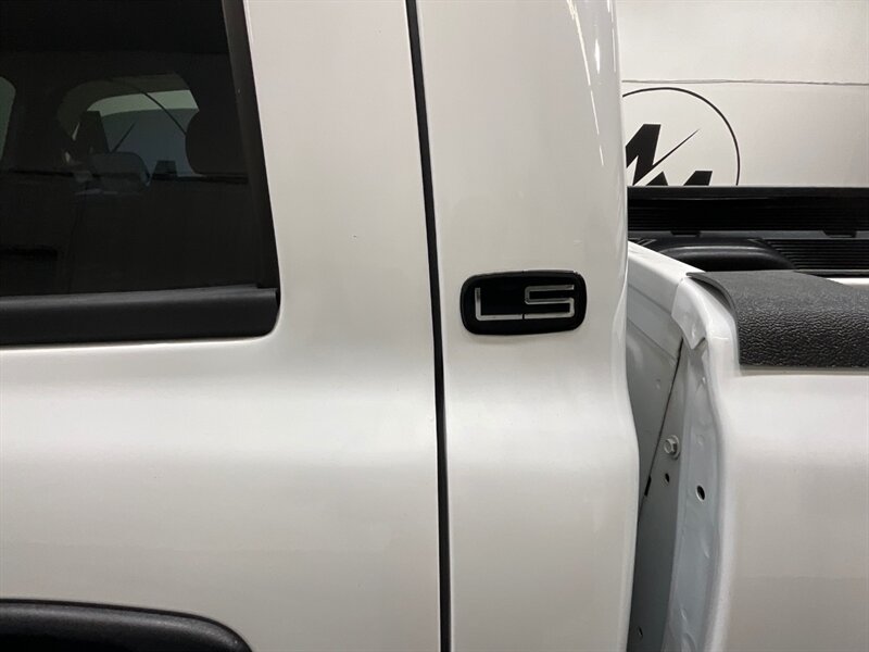 2005 Chevrolet Silverado 1500 LS Crew Cab 6.0L V8 / SHORT BED / ZERO RUST - Photo 30 - Gladstone, OR 97027