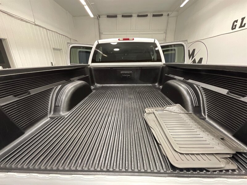 2005 Chevrolet Silverado 1500 LS Crew Cab 6.0L V8 / SHORT BED / ZERO RUST - Photo 11 - Gladstone, OR 97027