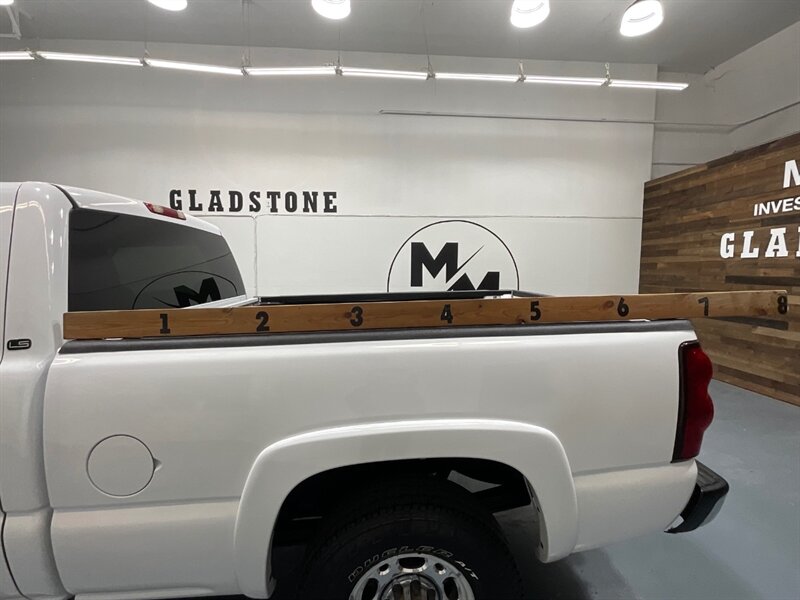 2005 Chevrolet Silverado 1500 LS Crew Cab 6.0L V8 / SHORT BED / ZERO RUST - Photo 9 - Gladstone, OR 97027