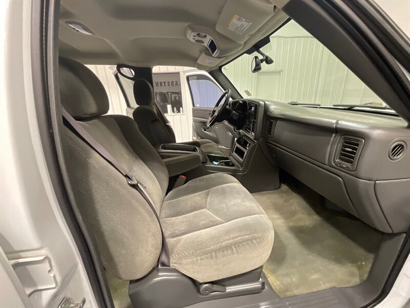 2005 Chevrolet Silverado 1500 LS Crew Cab 6.0L V8 / SHORT BED / ZERO RUST - Photo 15 - Gladstone, OR 97027