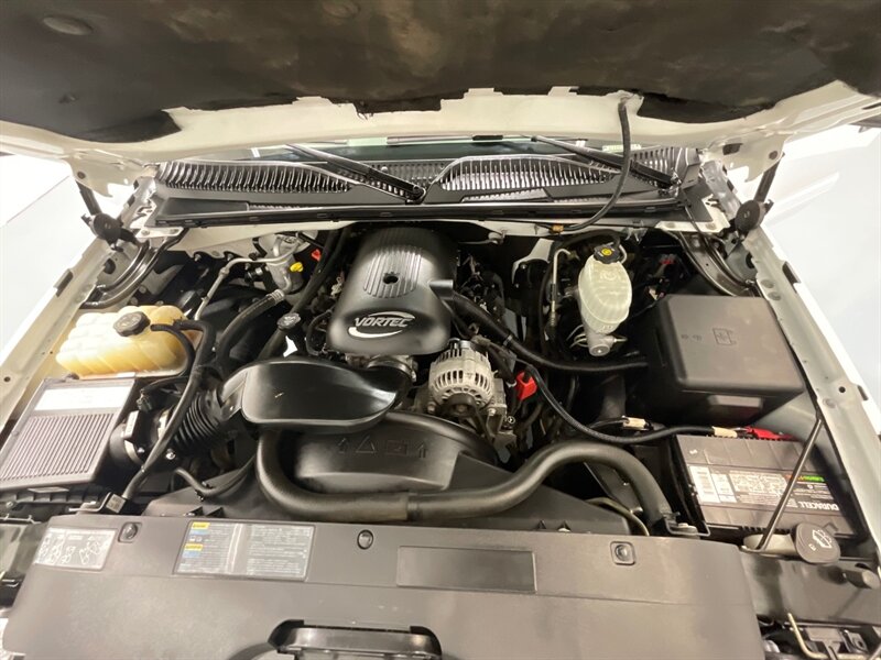 2005 Chevrolet Silverado 1500 LS Crew Cab 6.0L V8 / SHORT BED / ZERO RUST - Photo 45 - Gladstone, OR 97027