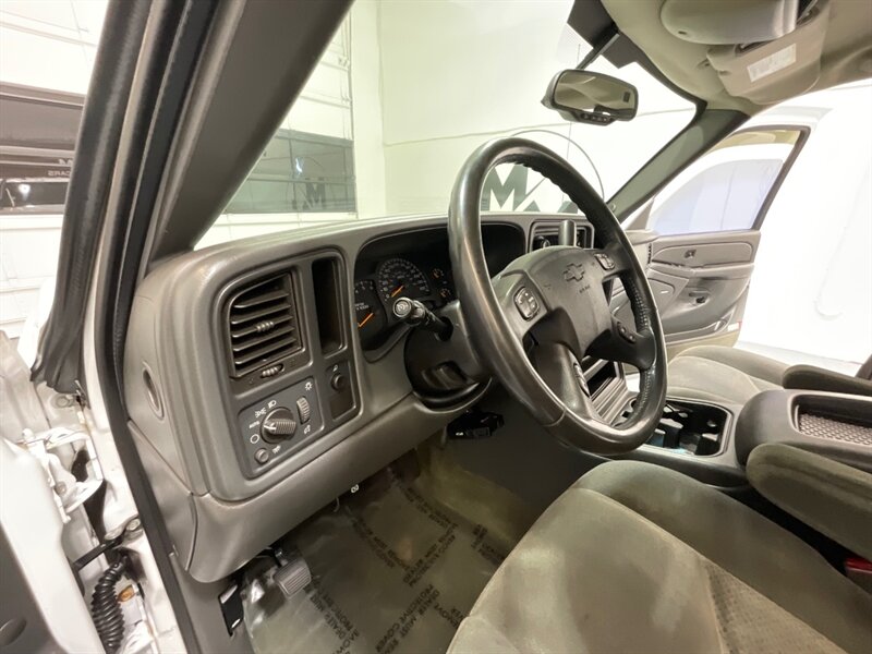 2005 Chevrolet Silverado 1500 LS Crew Cab 6.0L V8 / SHORT BED / ZERO RUST - Photo 37 - Gladstone, OR 97027